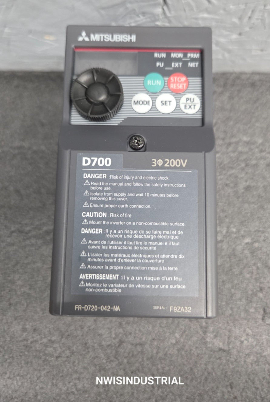 MITSUBISHI FR-D720-042-NA AC Inverter Drive, 3 PH, 200-240VAC, 4.2A Output