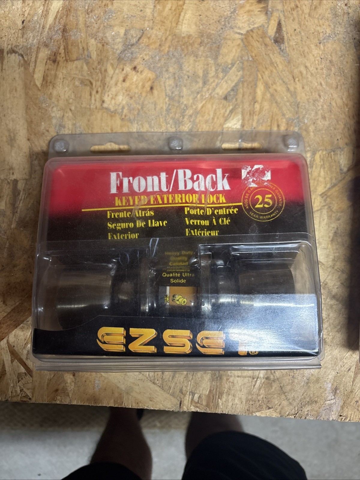 EZ Set Front/Back Keyed Exterior Lock.