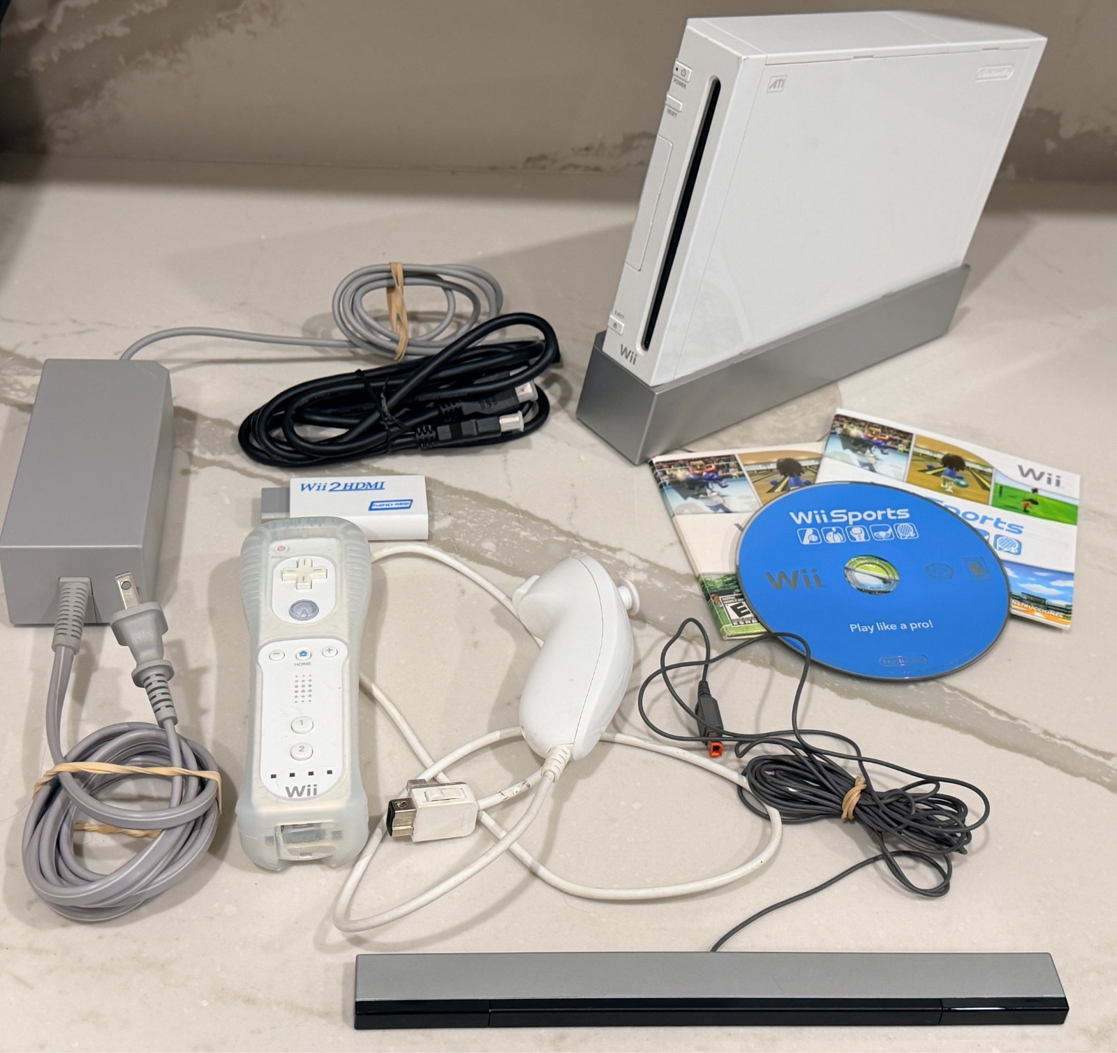 Nintendo Wii Sports Console w/ Wii Remote & Nunchuck + Wii 2 HDMI Adapter TESTED
