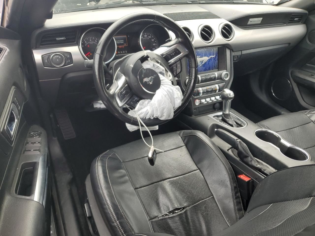 MUSTANG 2019 Glove Box 4926328