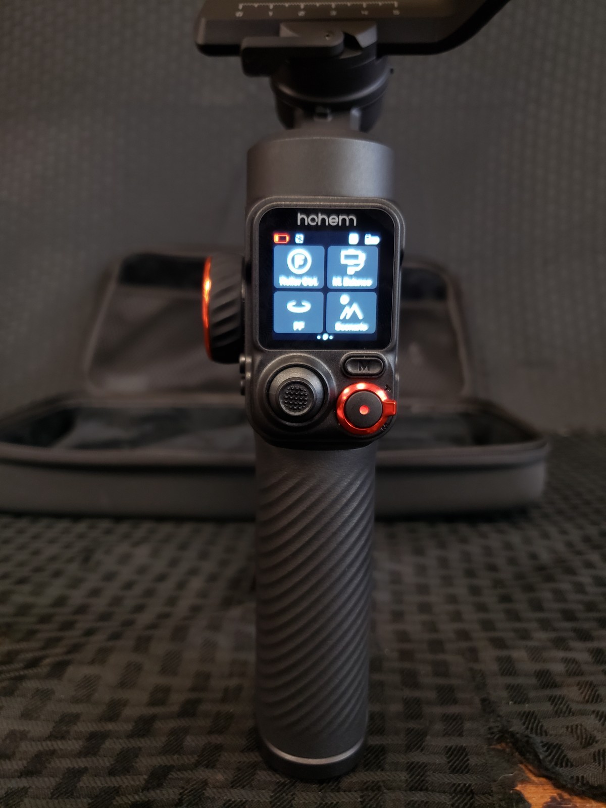 514530 - Hohem Isteady M7 Gimbal W/ Case & Extras
