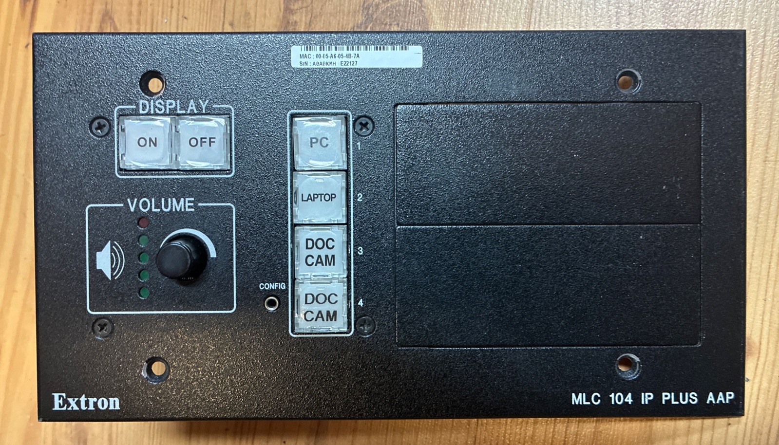 Extron MLC 104 IP Plus AAP BLK