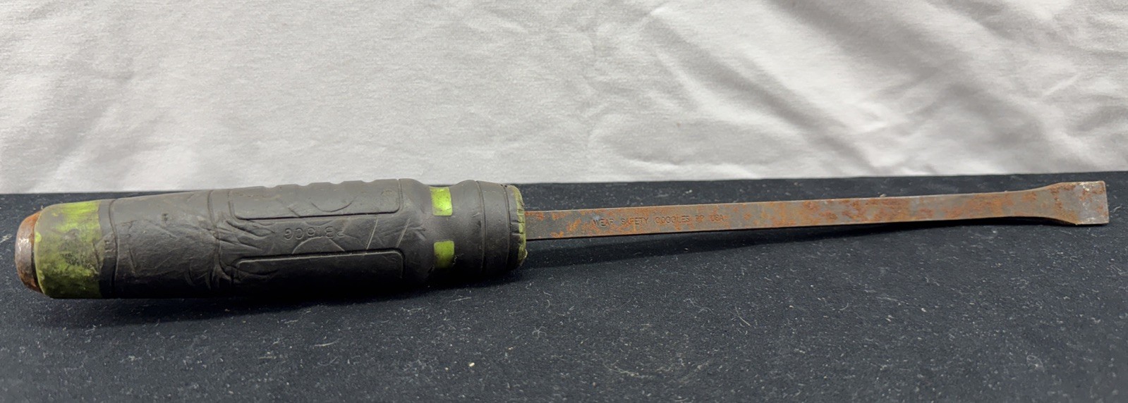 Mac tools PB15CG 15'' prybar GREEN Striking end comfort handle
