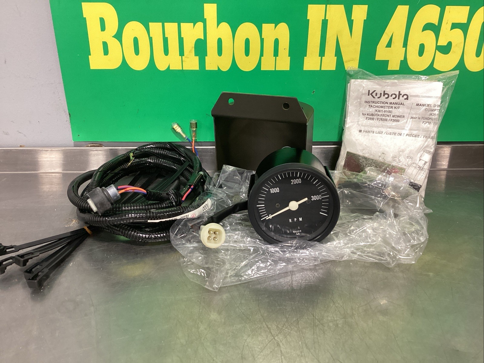 Kubota F8285 Engine Tachometer K3611-91100 GS