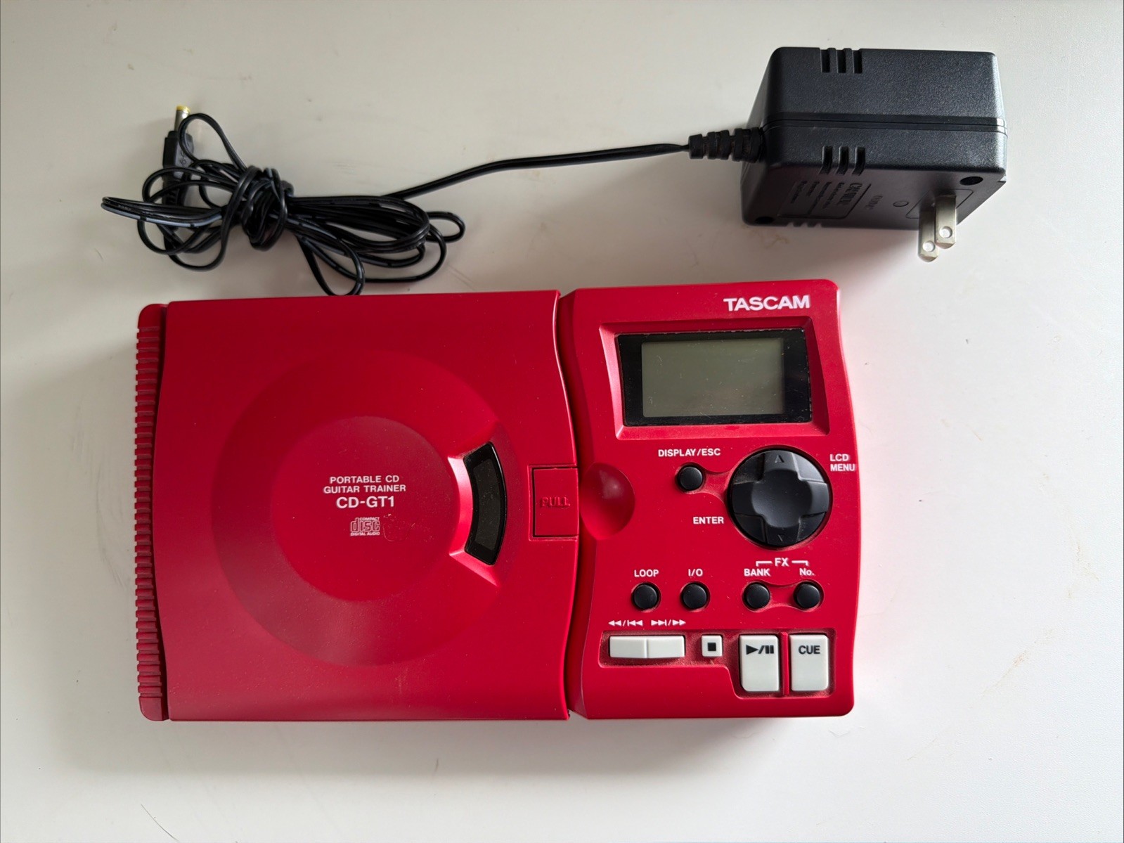 TASCAM CD-GT1 Red Portable CD Guitar Trainer w/ AC Adapter P29