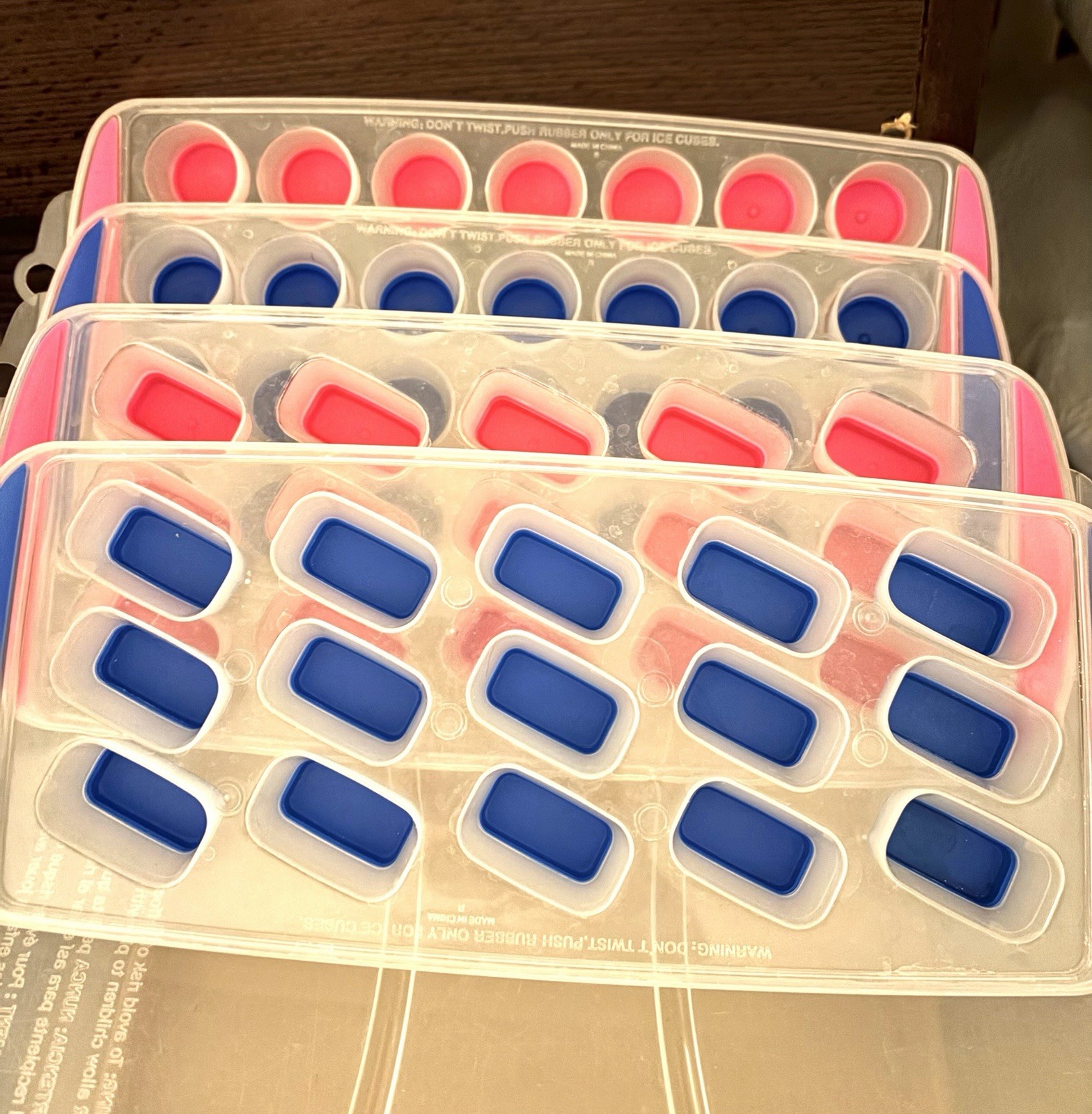 Clear Plastic Ez Release Ice Cube Trays Qty 4 Trays 2 Round & 2 Rectangle Cubes