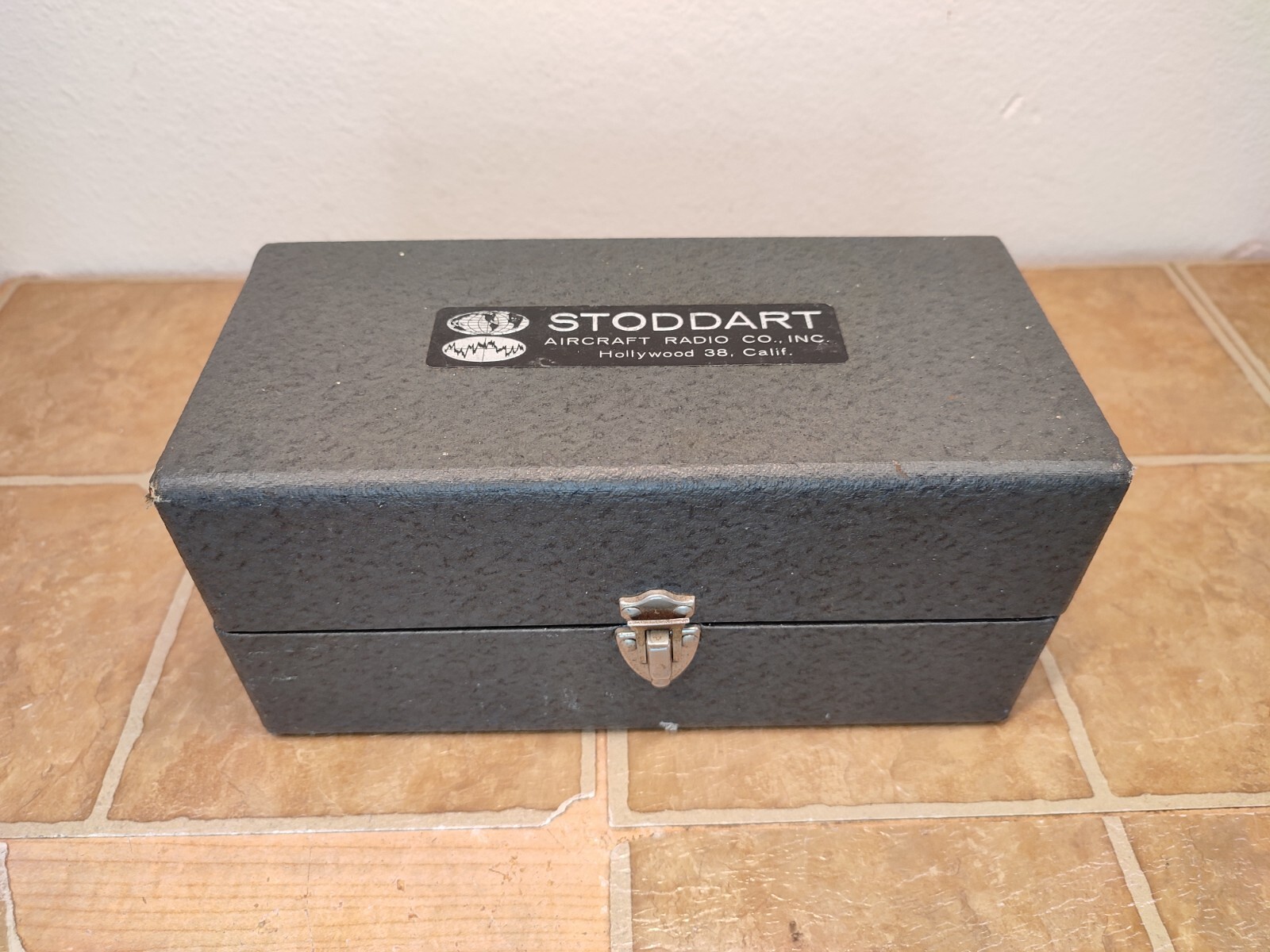 Stoddart Aircraft Radio Company Vintage Storage Box w/ Various Parts Lot *READ*