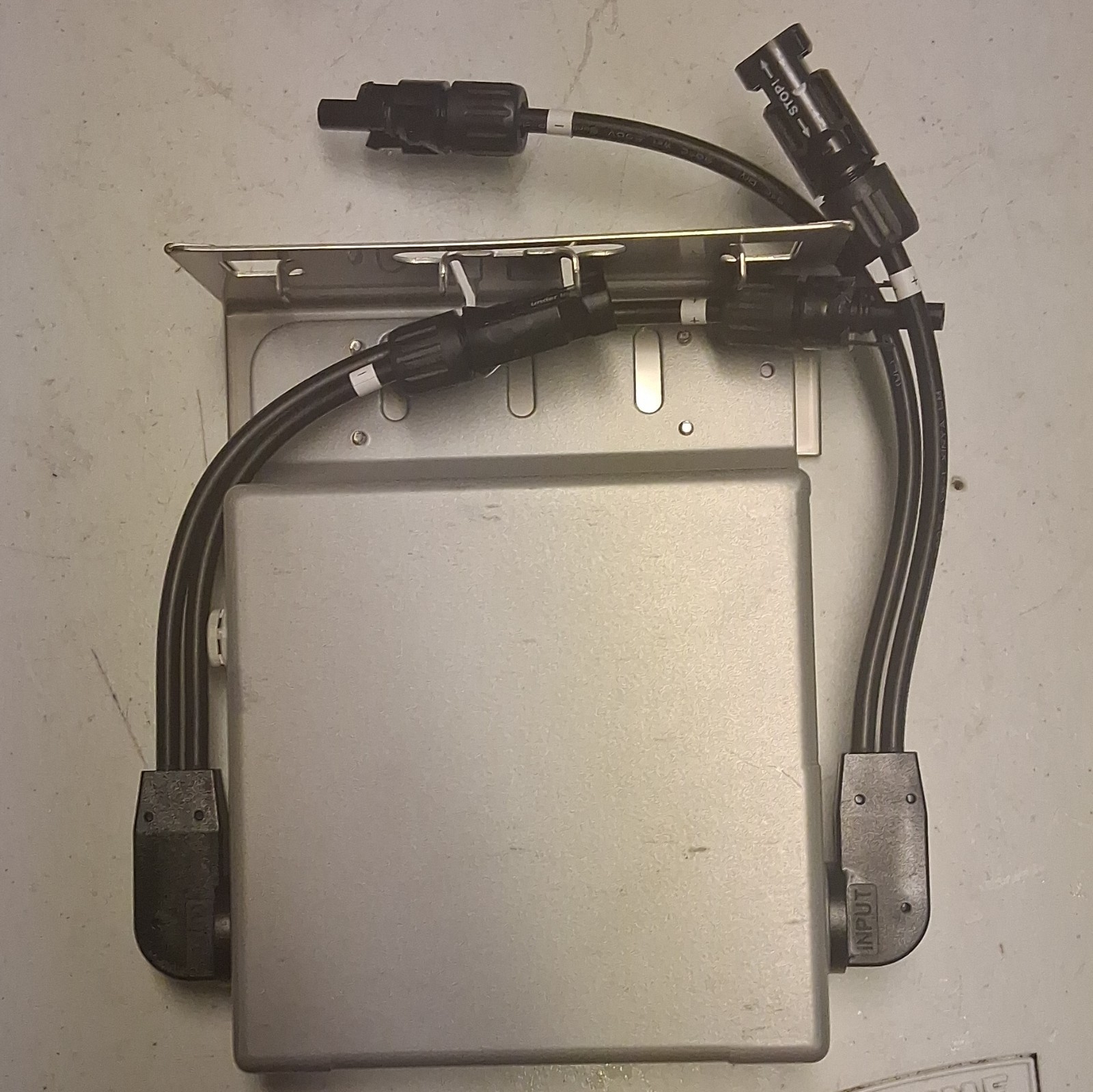Delta Electronics Smart RSS Rapid Shutdown System Solar Device PLC - Open Box