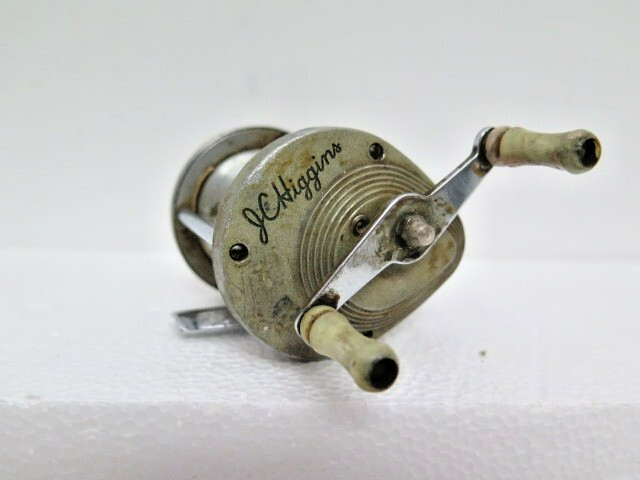 VINTAGE JC HIGGINS MODEL 311-3183 FISHING REEL WORKS NEEDS CLEANING & SERVICE!