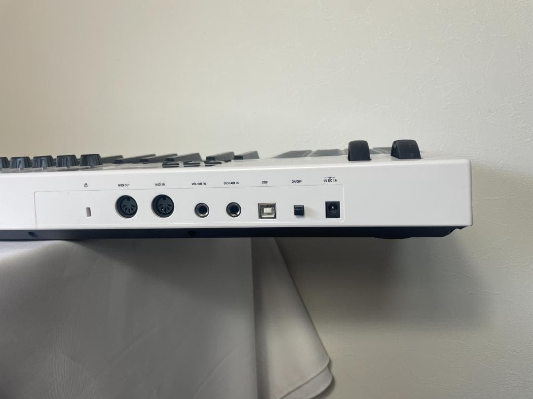 M-AUDIO CODE 61 MIDI Keyboard Controller 61-Key Tested Used from Japan