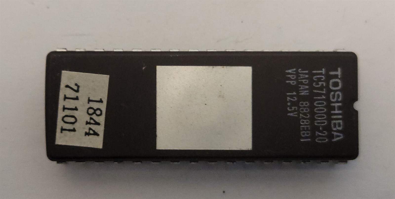 Toshiba TC571000D-20 Eprom 32-Pin Ceramic