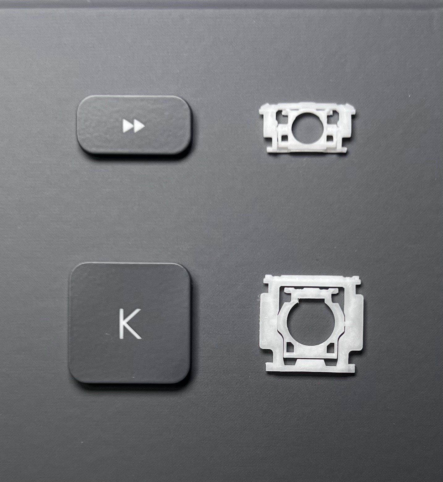 Logitech Combo Touch | iPad Air 4th & 5th gen | Single Replacement Keys (YU0086)