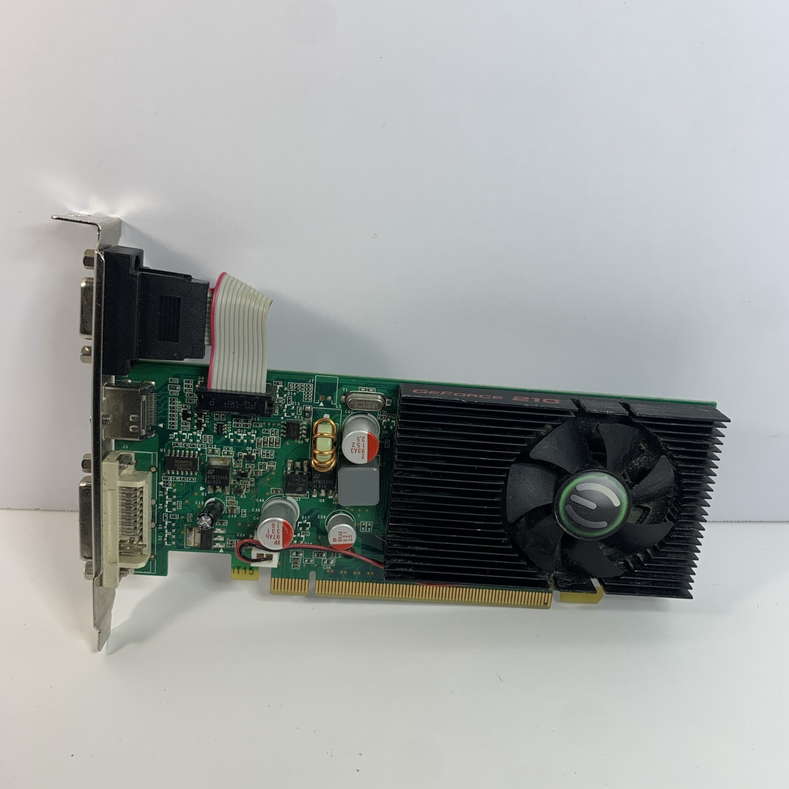 EVGA NVIDIA GeForce 210 (512P31210LR) 512MB / 512MB (max) DDR2 SDRAM PCI Express