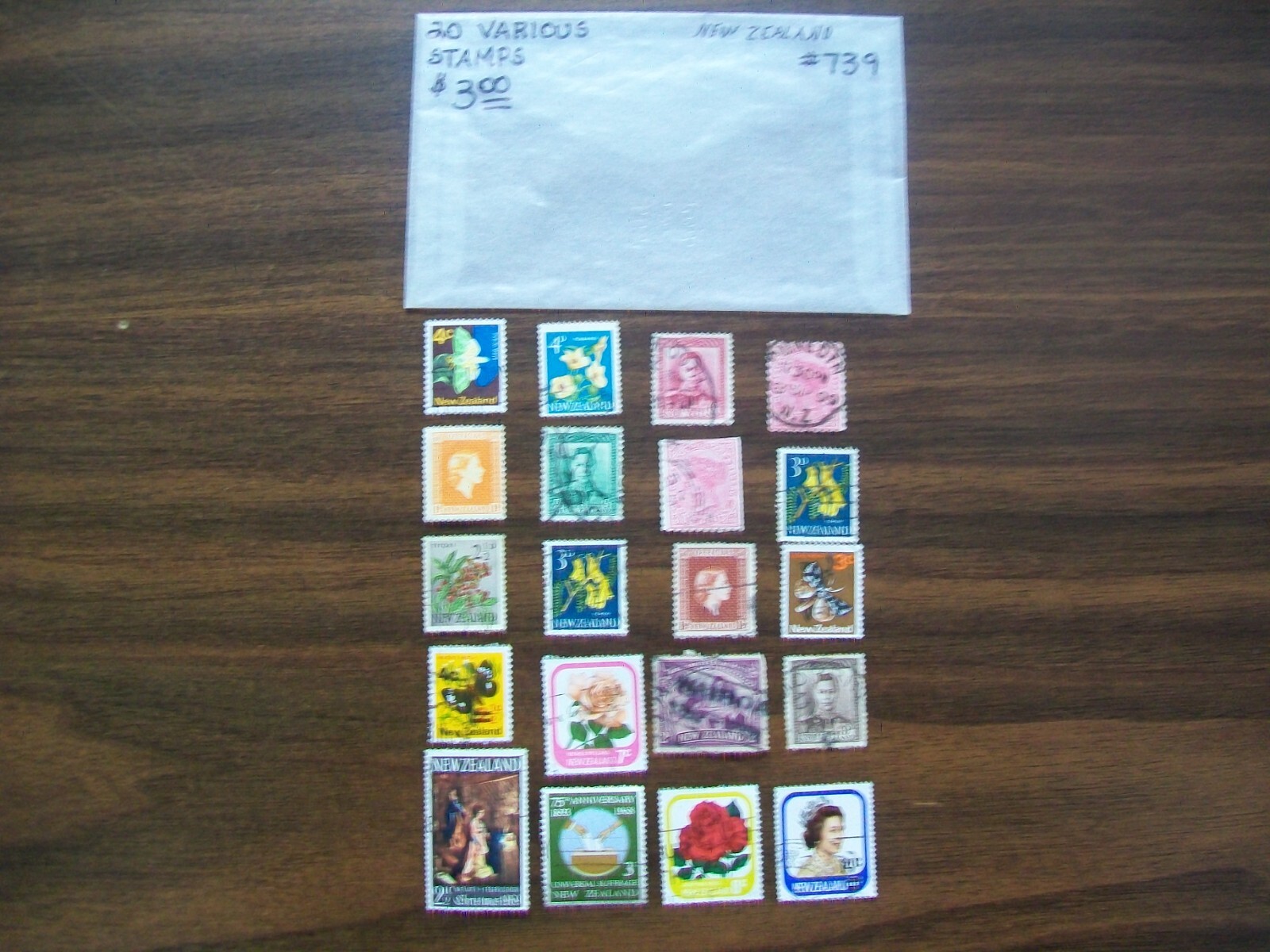 New Zealand Postage Stamps - New Zealand - Vintage - 20 Various Stamps (739)