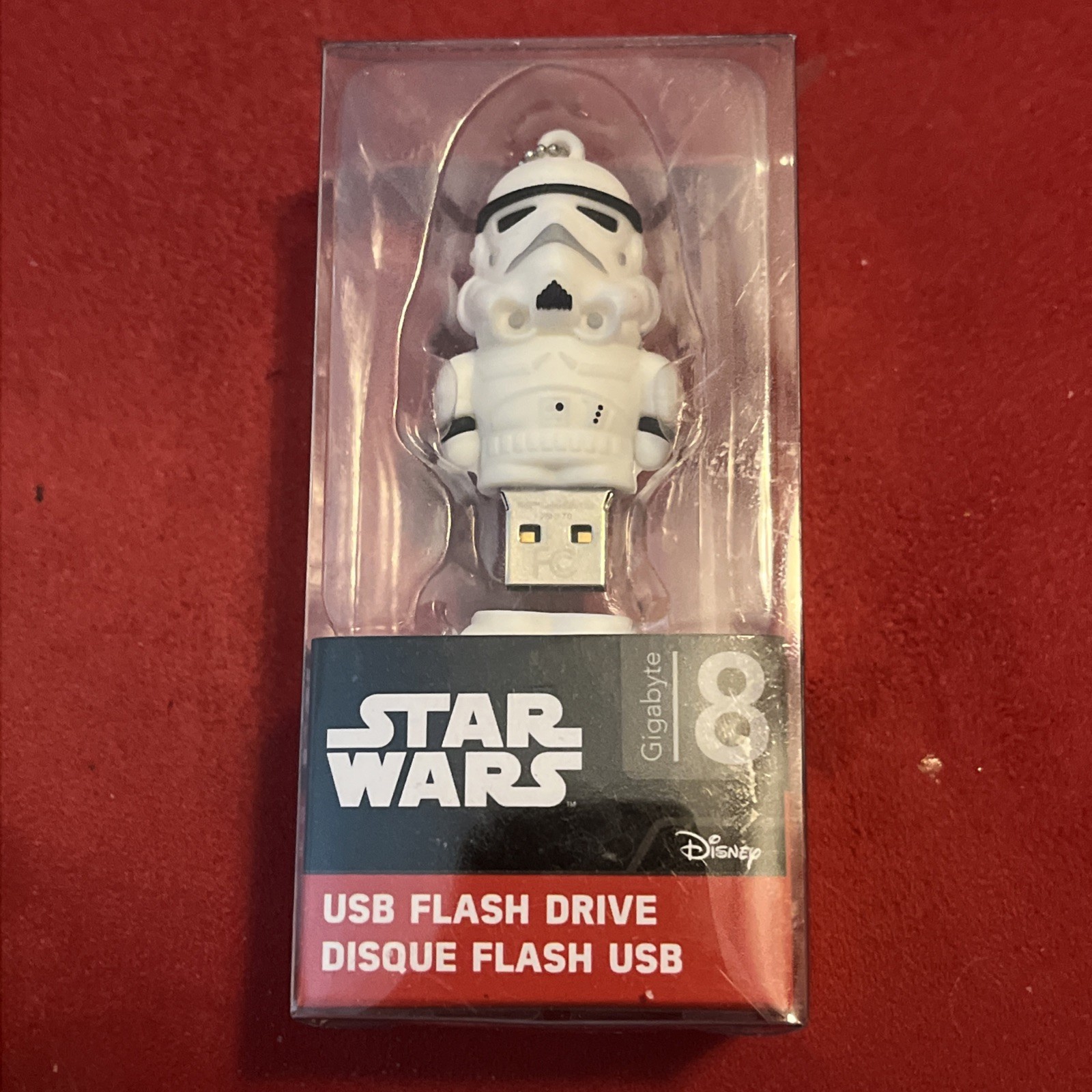 New Star Wars Storm Trooper Disney 8 GB USB Flash Drive Keychain NIB Dark Side