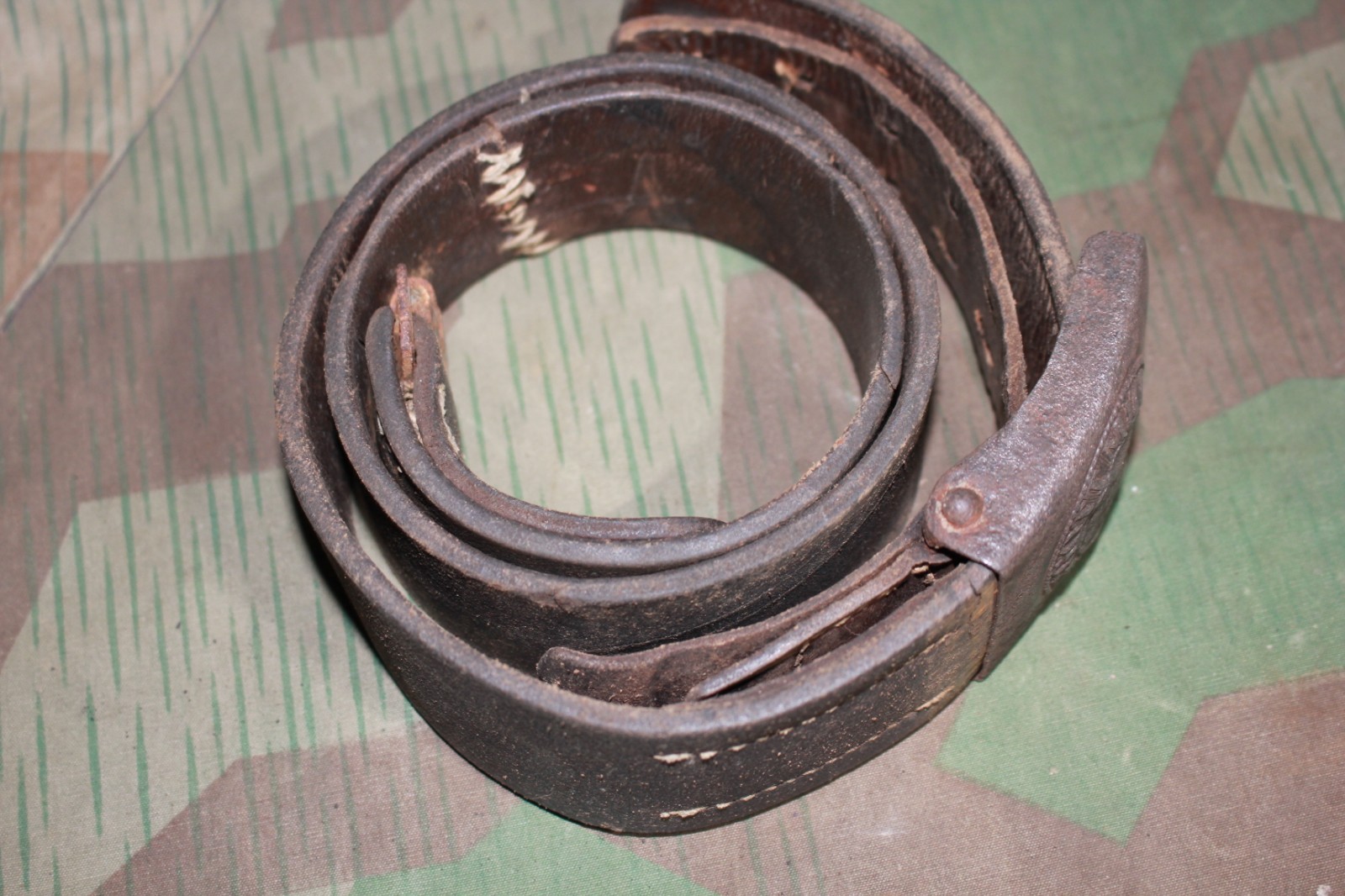 ORIGINAL WW2 GERMAN ARMY WEHRMACHT HEER BELT WITH STEEL BUCKLE DENAZIFIED 1940