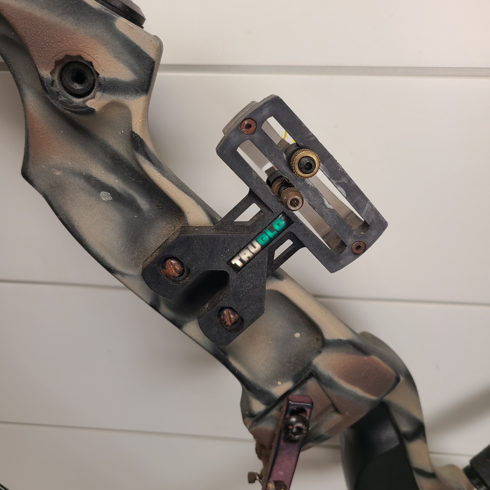 Vintage Bear First Strike XL Archery Compound Bow Camo