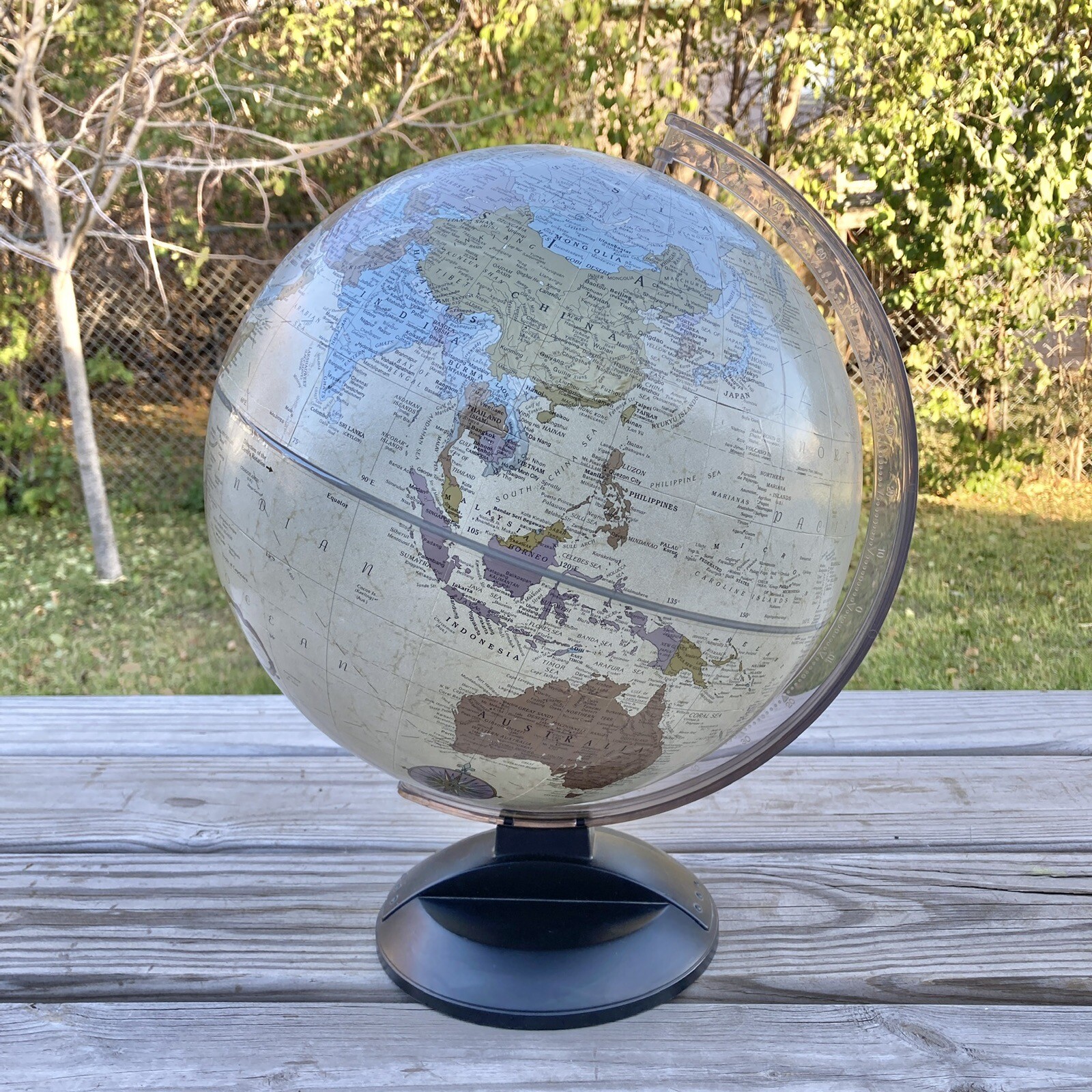 Vintage Replogle 12 Inch Diameter Globe Platinum Classic Series