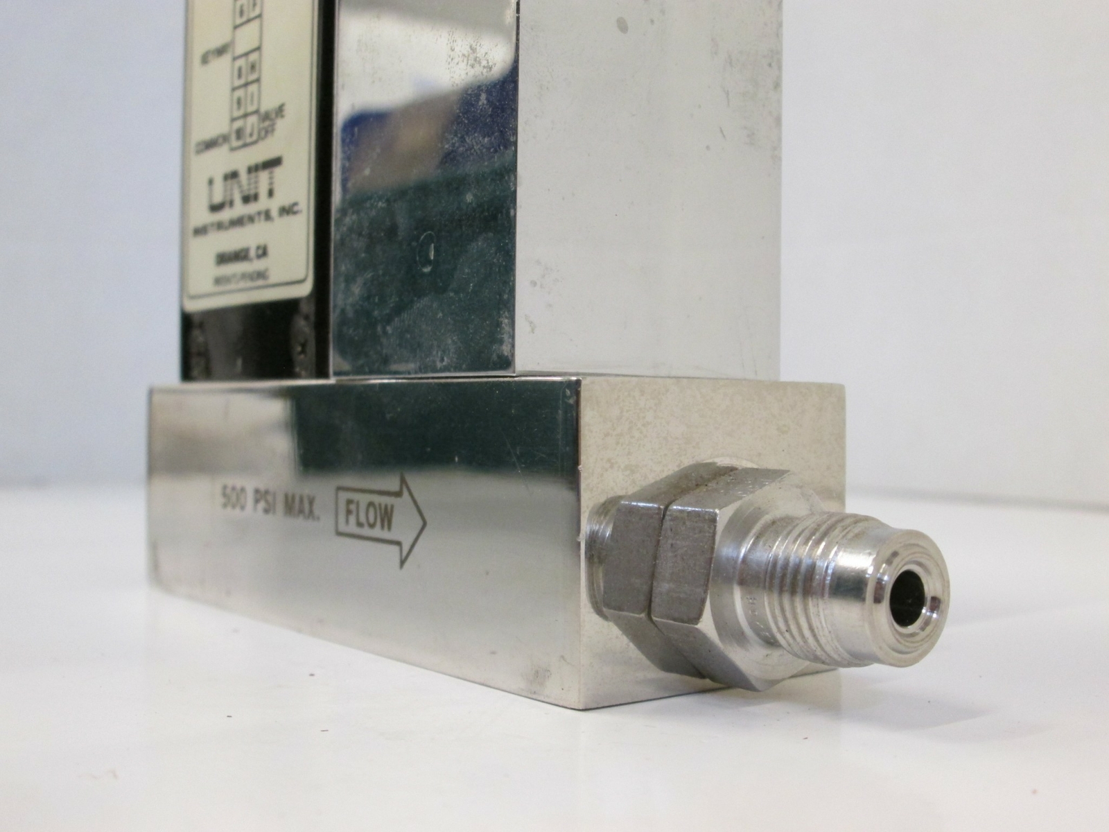 Unit UFC-2020A Mass Flow Controller MFC, H2, 20 SLM, 1/4" Male
