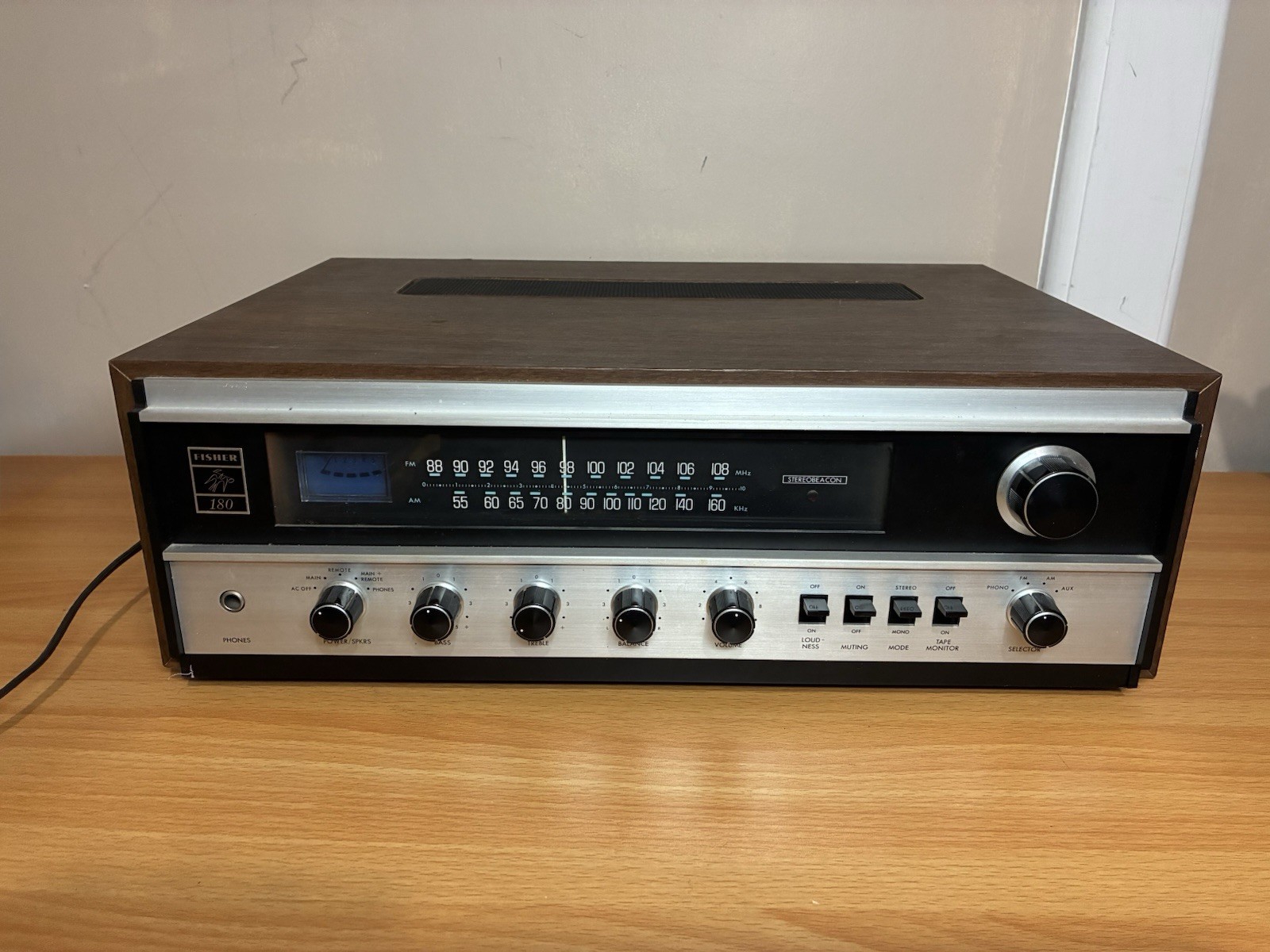 Vintage Fisher AM FM Stereo Receiver Amplifier 126W Model 180 c 1974