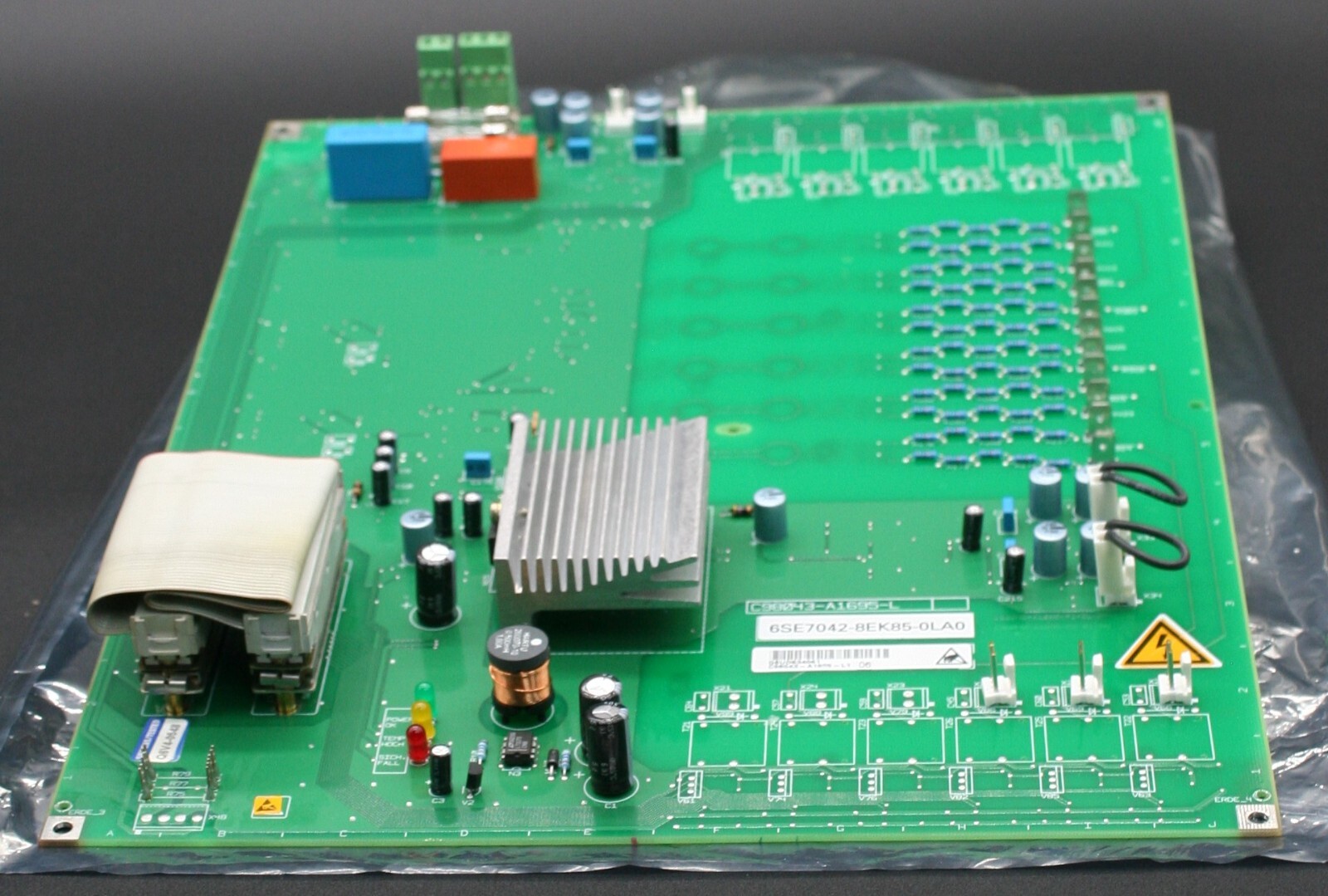 One Siemens 6SE7042-8EK85-0LA0 FBG Power Interface Board AC/DC Drive NEW