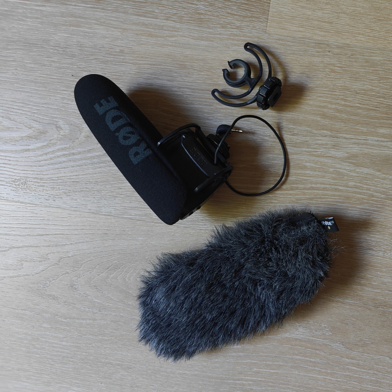 Rode VideoMic Pro Shotgun Condenser Microphone, Mono Supercardioid, High Pass 9V