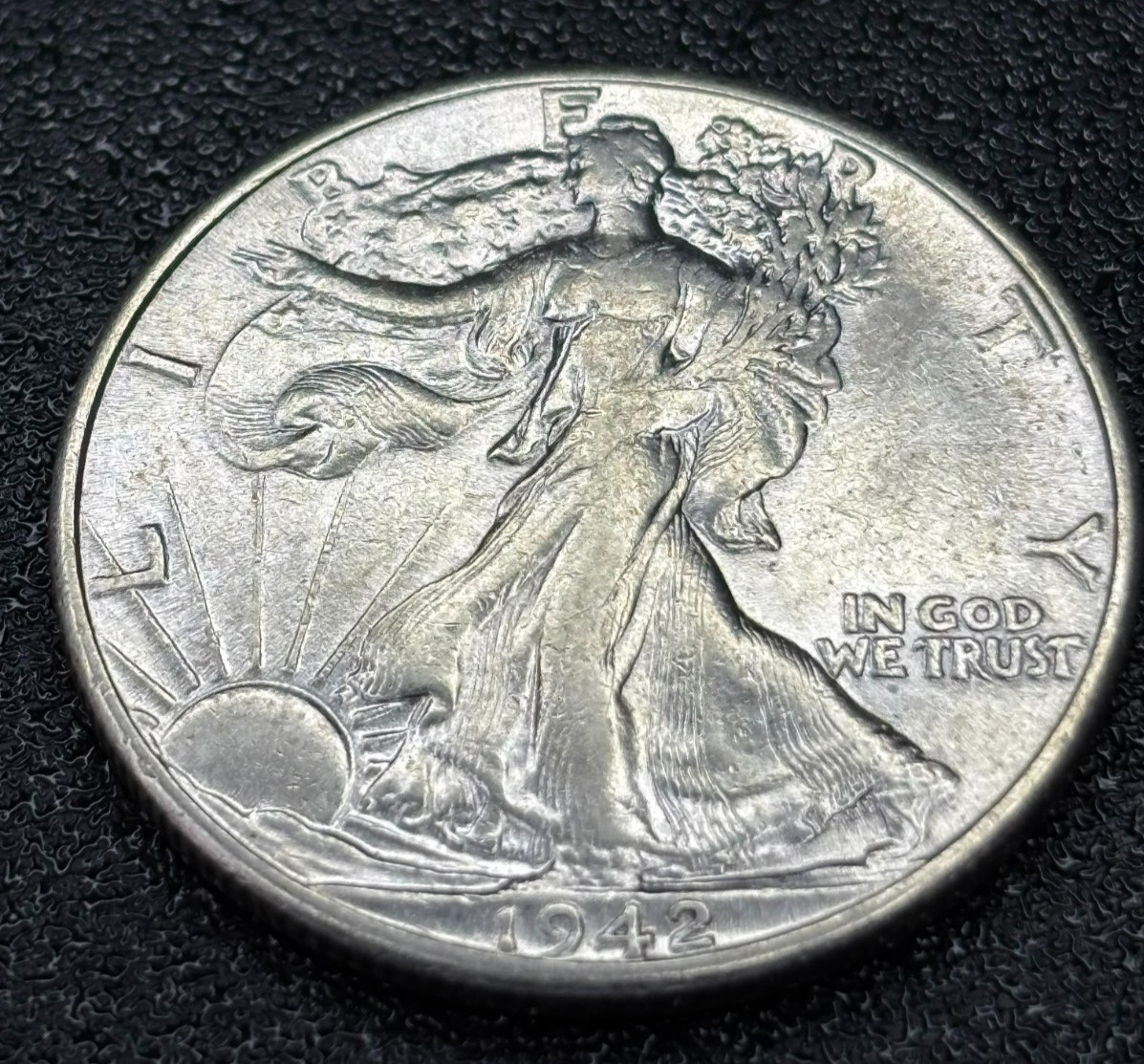 1942-P Walking Liberty Silver Half Dollar 50C 90% Silver Uncirculated