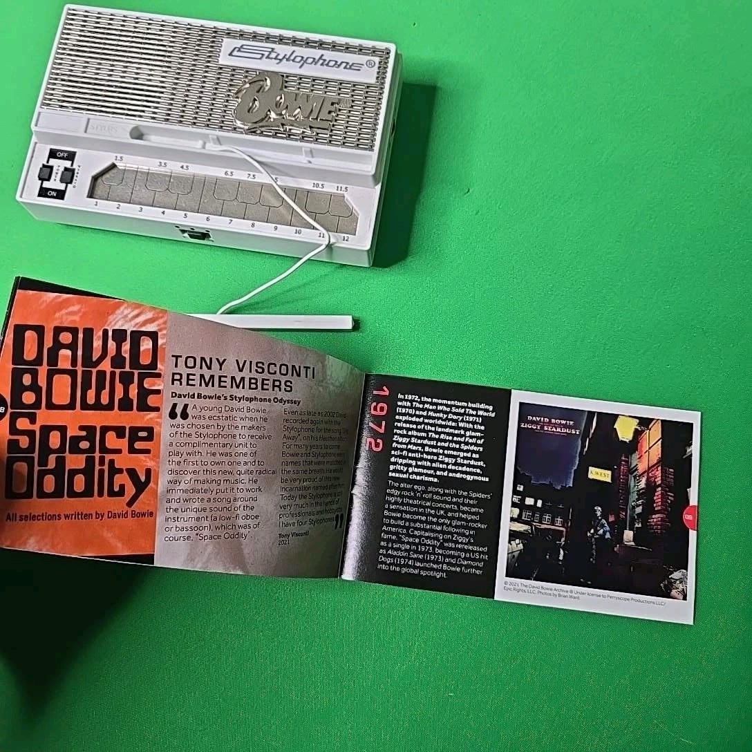 Bowie Stylophone - Limited Edition Synthesizer New Open Box