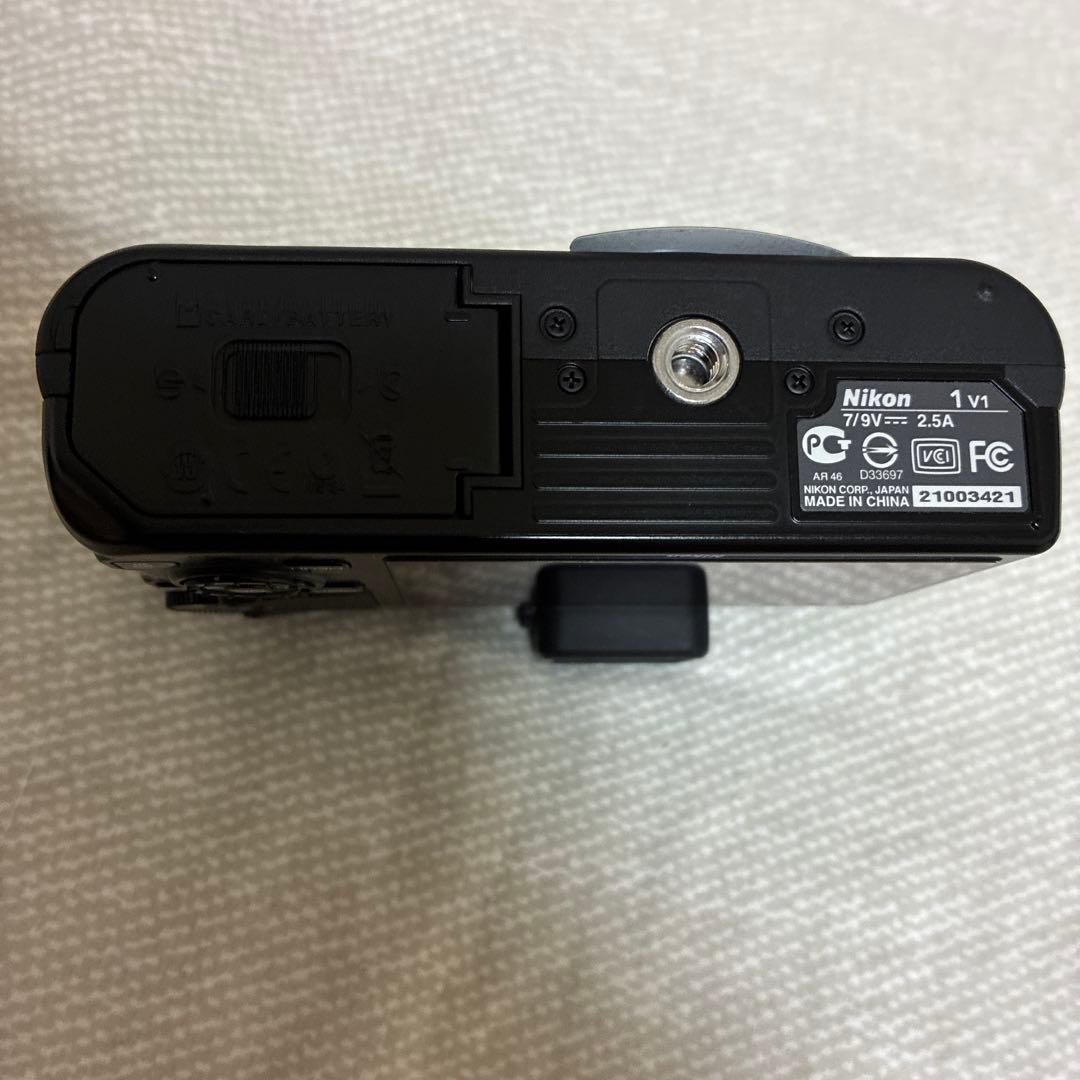 Price Nikon1 V1 Mirrorless Double