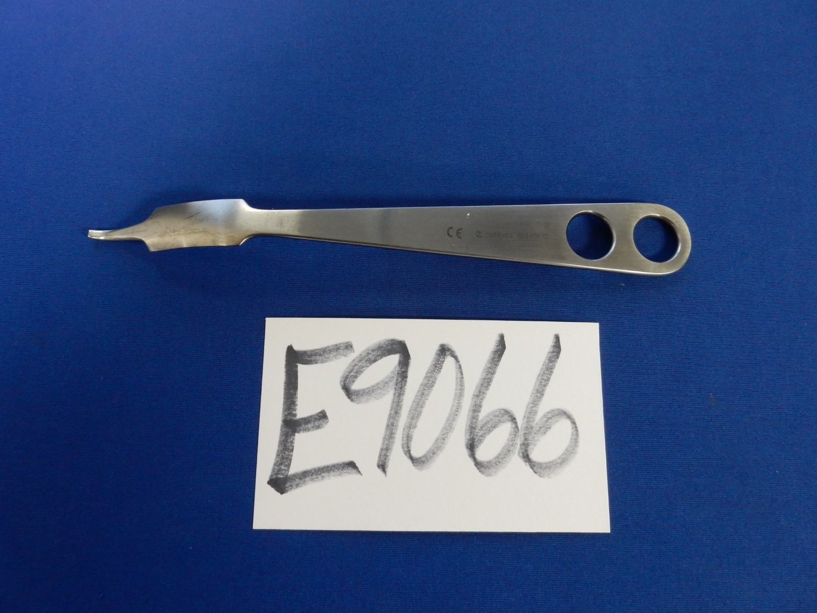 Zimmer 3088-01 Small Orthopedic Hohmann Retractor