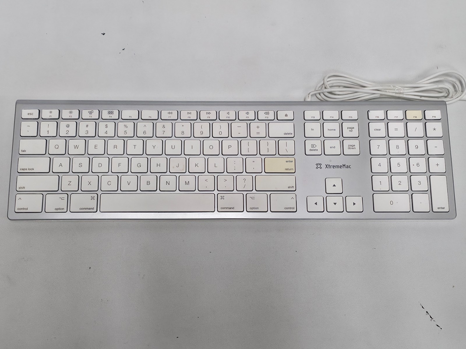UK ENGLISH QWERTY XtremeMac WIRED USB-C KEYBOARD XWH-WIK-83-UK FOR MacOS, iOS