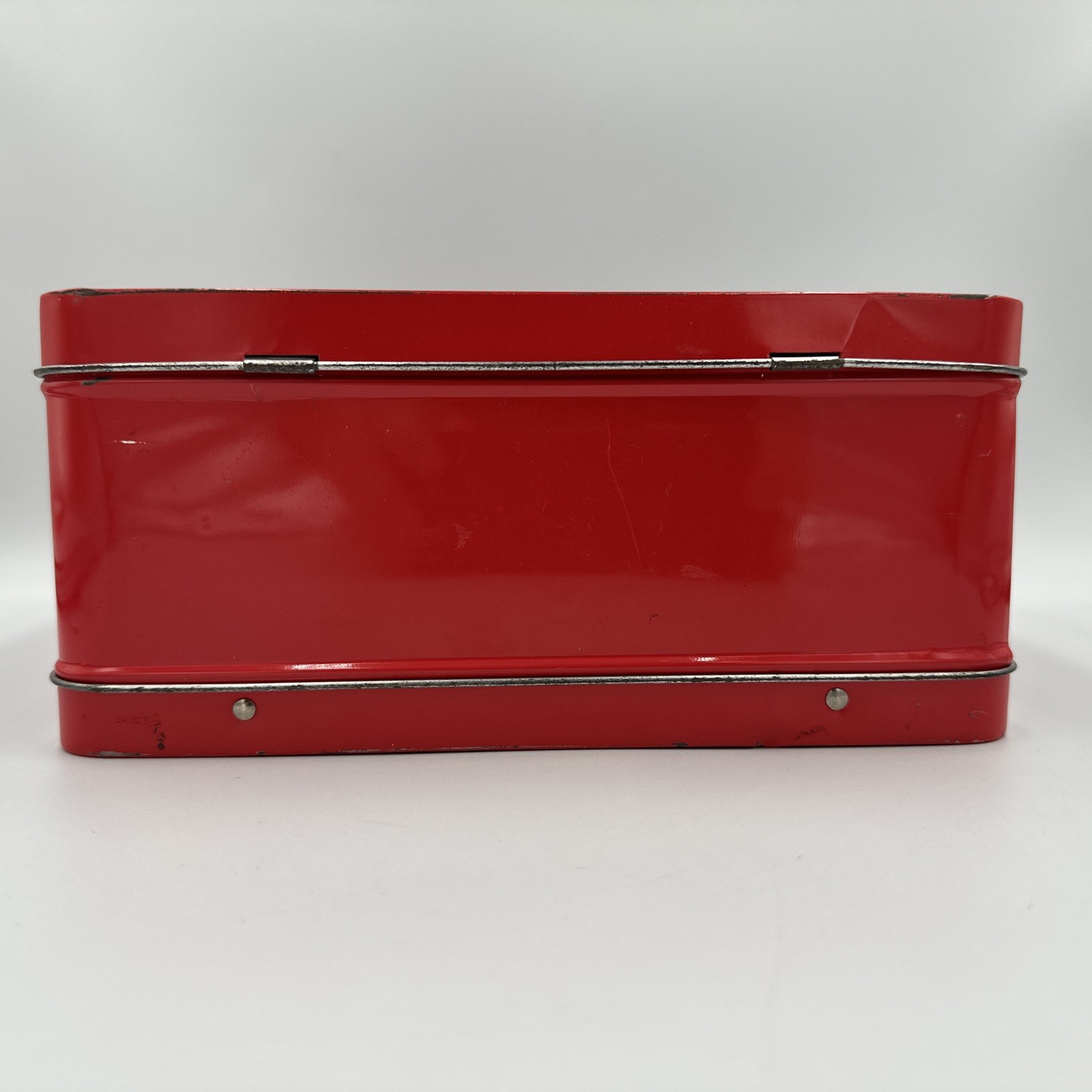Nintendo DS Lite-Super Mario Bros Starter Accessory Kit-2007 Metal Lunchbox