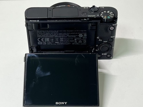 Sony RX100M4 IV 1” Stacked CMOS 960fps Slow Camera (The flash does not work.）