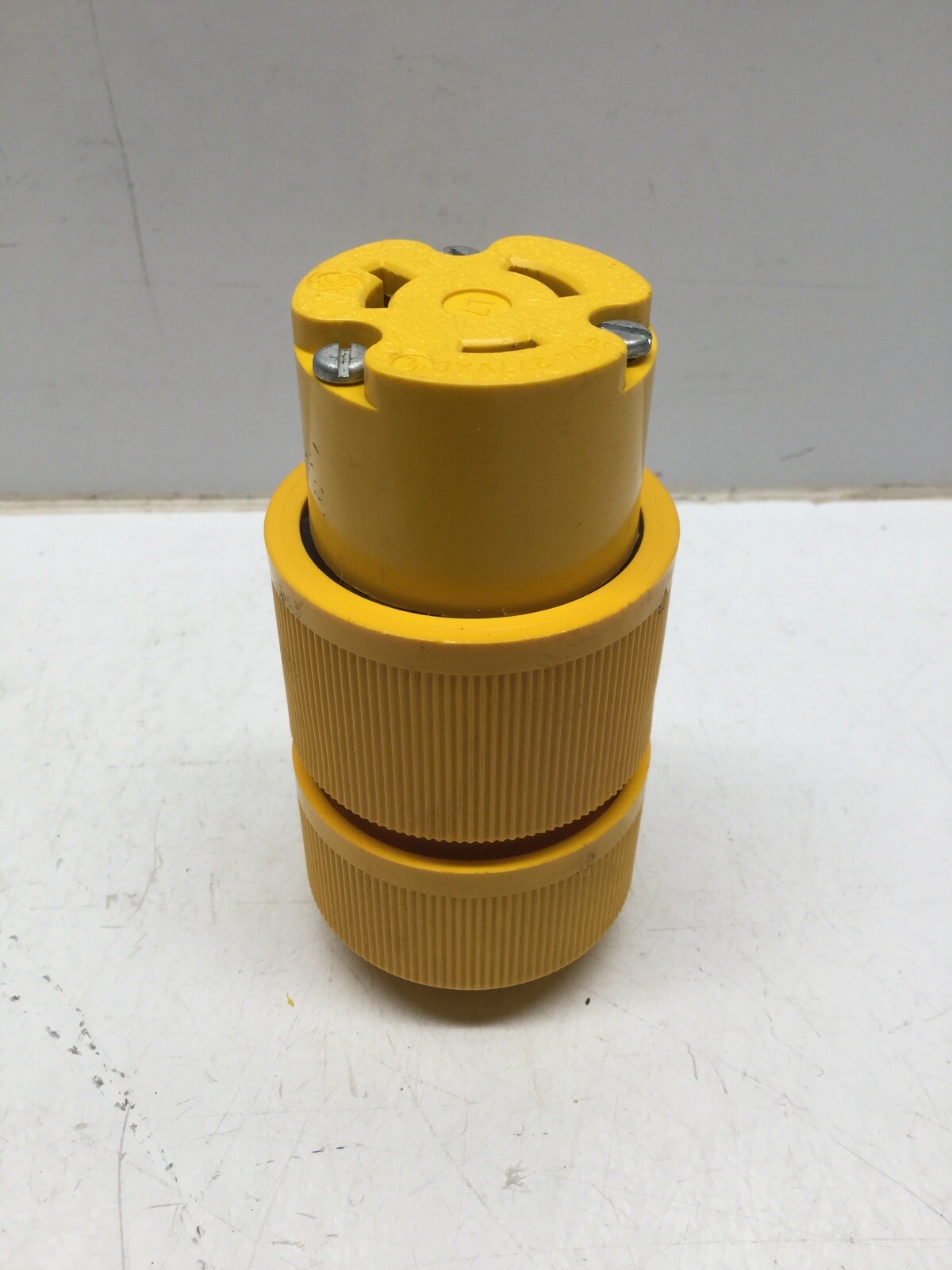 GE 20A 277V 3 Wire Female Plug NEMA L7-20