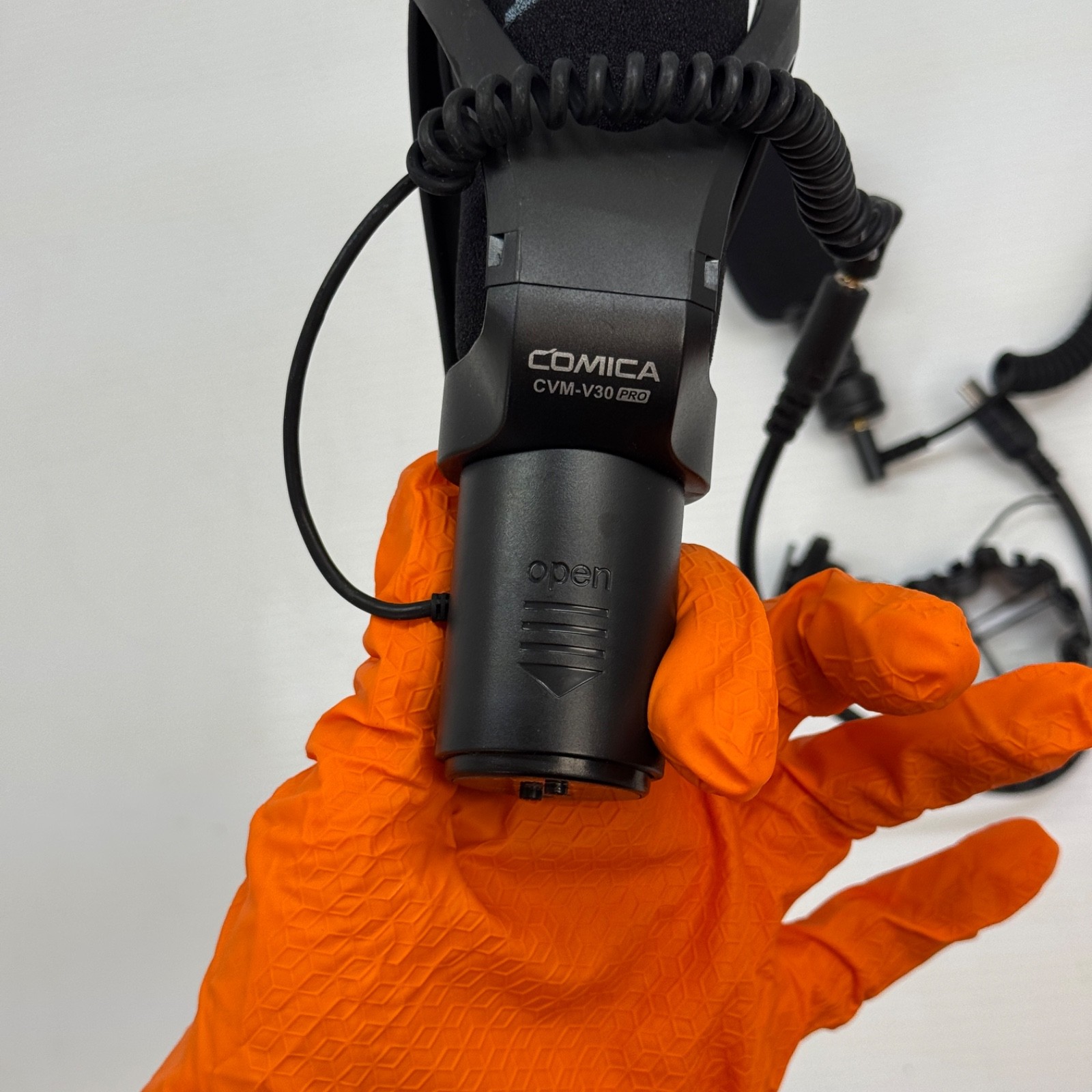 Comica V30 pro External Microphone Kit w/ Mount & Cables untested