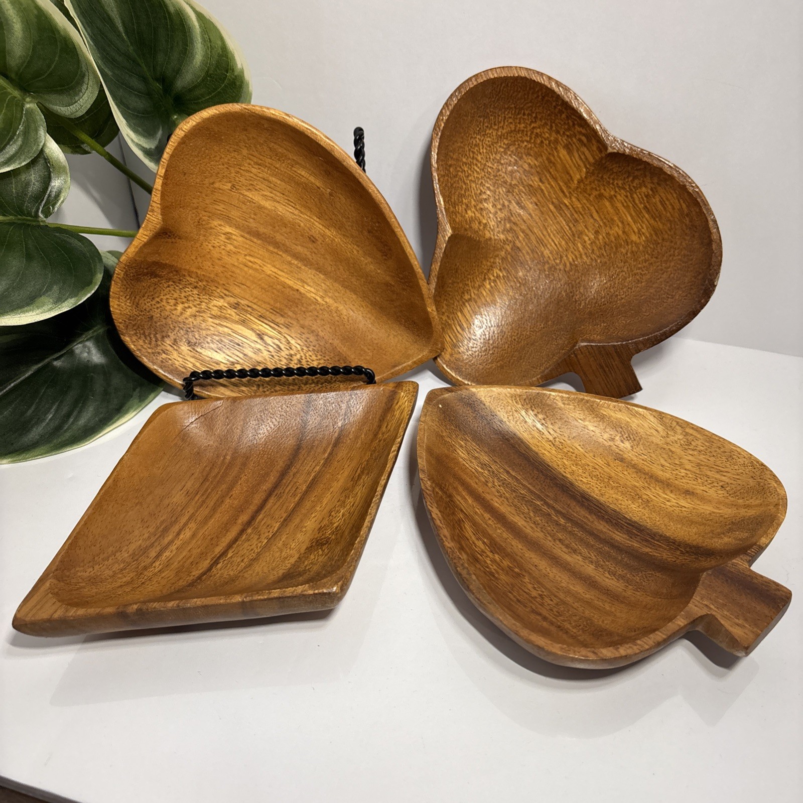 Vintage Teakwood Casino Heart, Club, Diamond, Spade Candy/Nut Dish Gambling