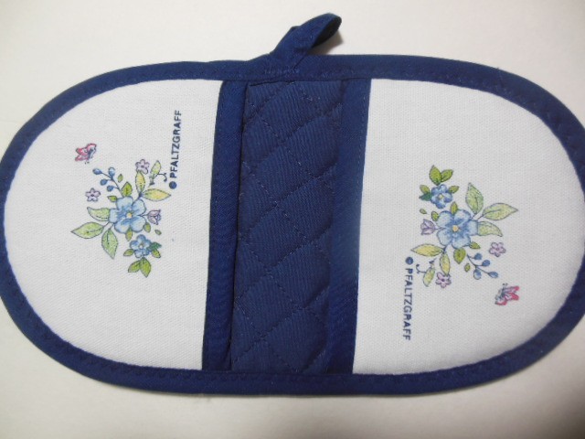 1 New PFALTZGRAFF Design: FLOWERS Microwave potholder, handcrafted