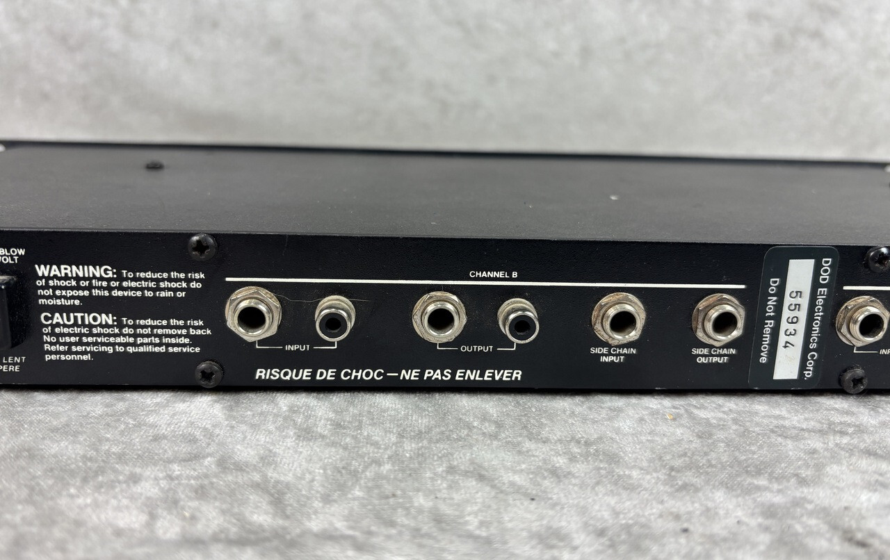 Studio Logic MT66 Stereo Compressor Limiter rack unit