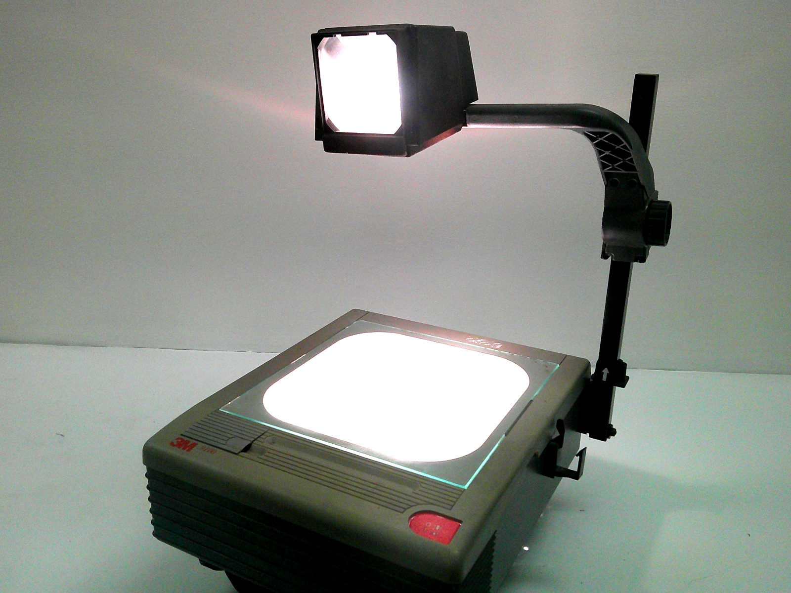 3M Overhead Folding Projector 9000AJB