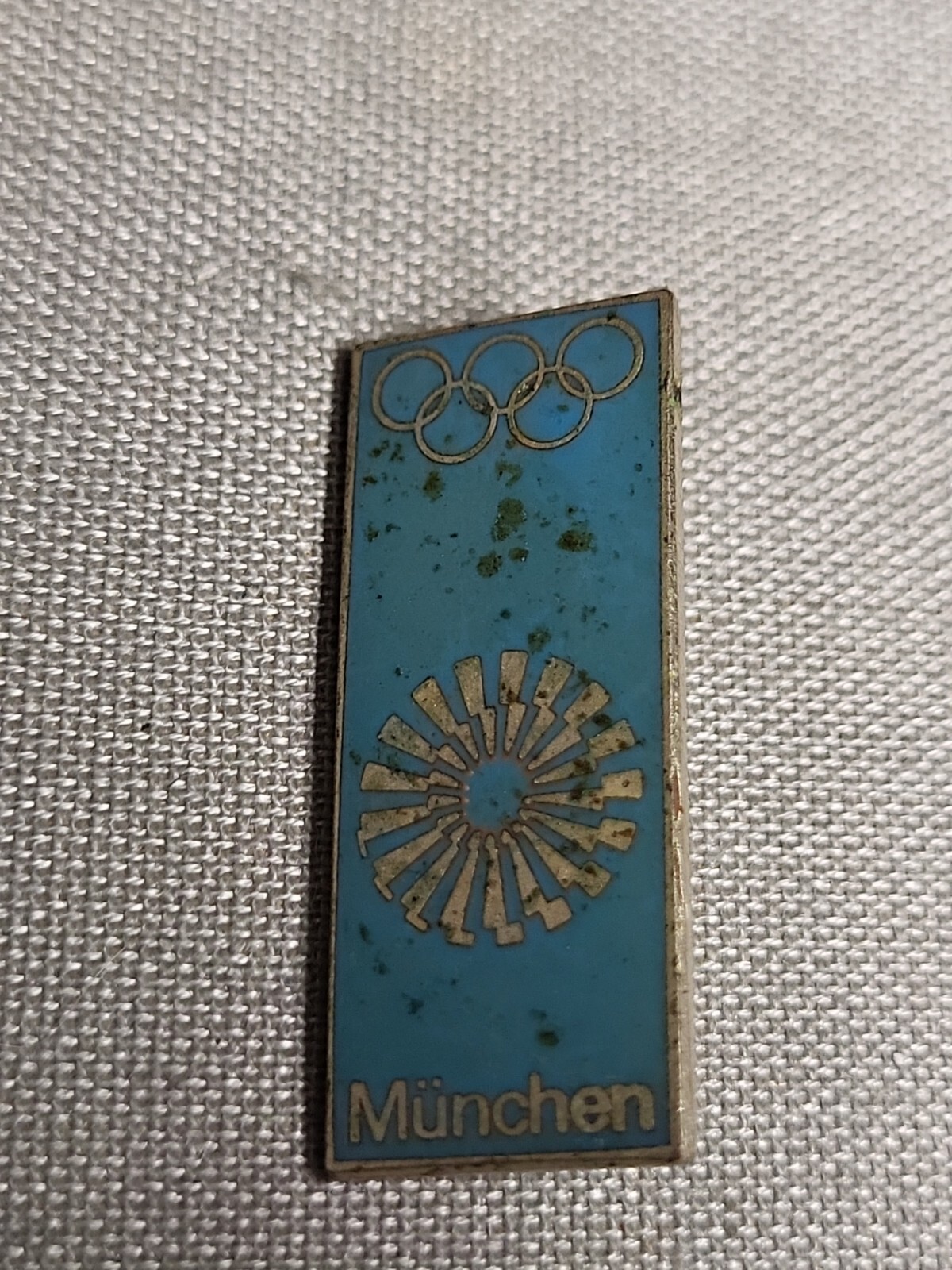 Vintage Munich Olympics Pin Brooch (76)