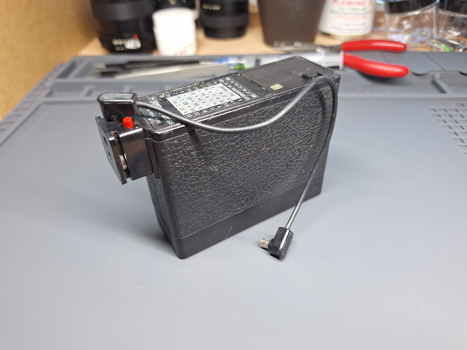 Focal 320 BS with sync cable - I Vintage Flash - TESTED - WORKS