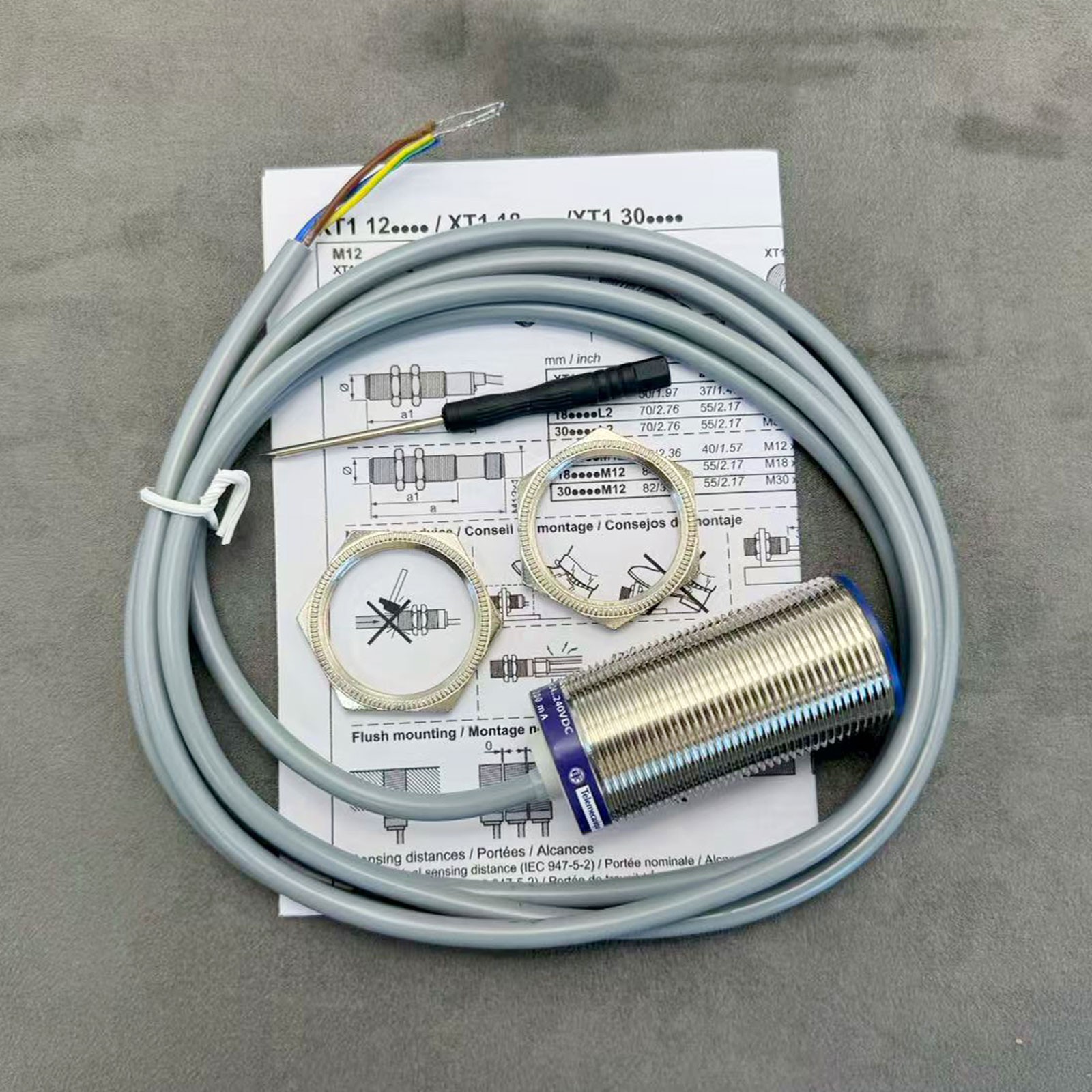 Brand New XT130B1FAL2 Proximity Switch Sensor for Schneider