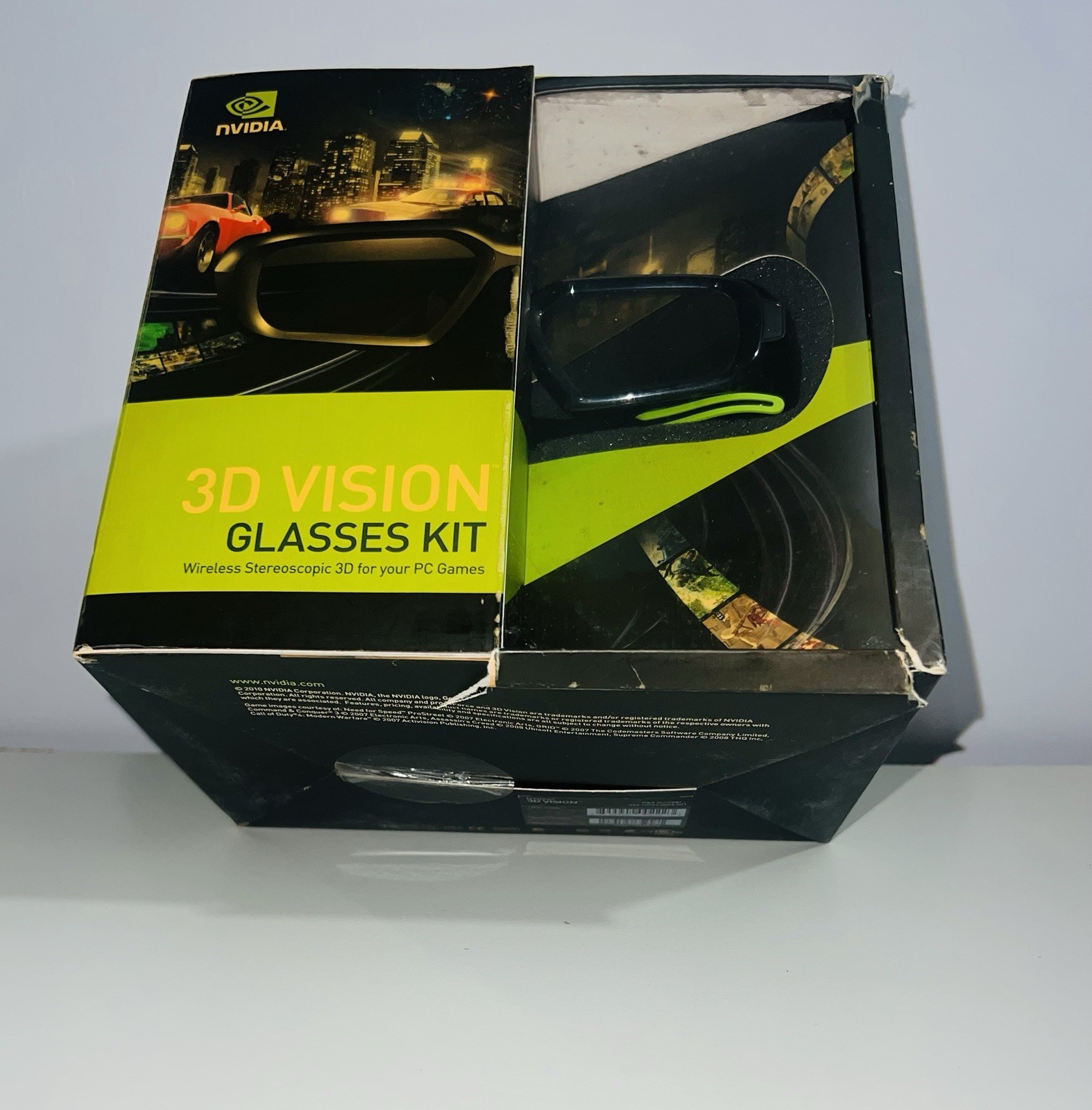 NVIDIA 3D Vision Wireless Active 3D Retro set Glasses full Kit with Emitter