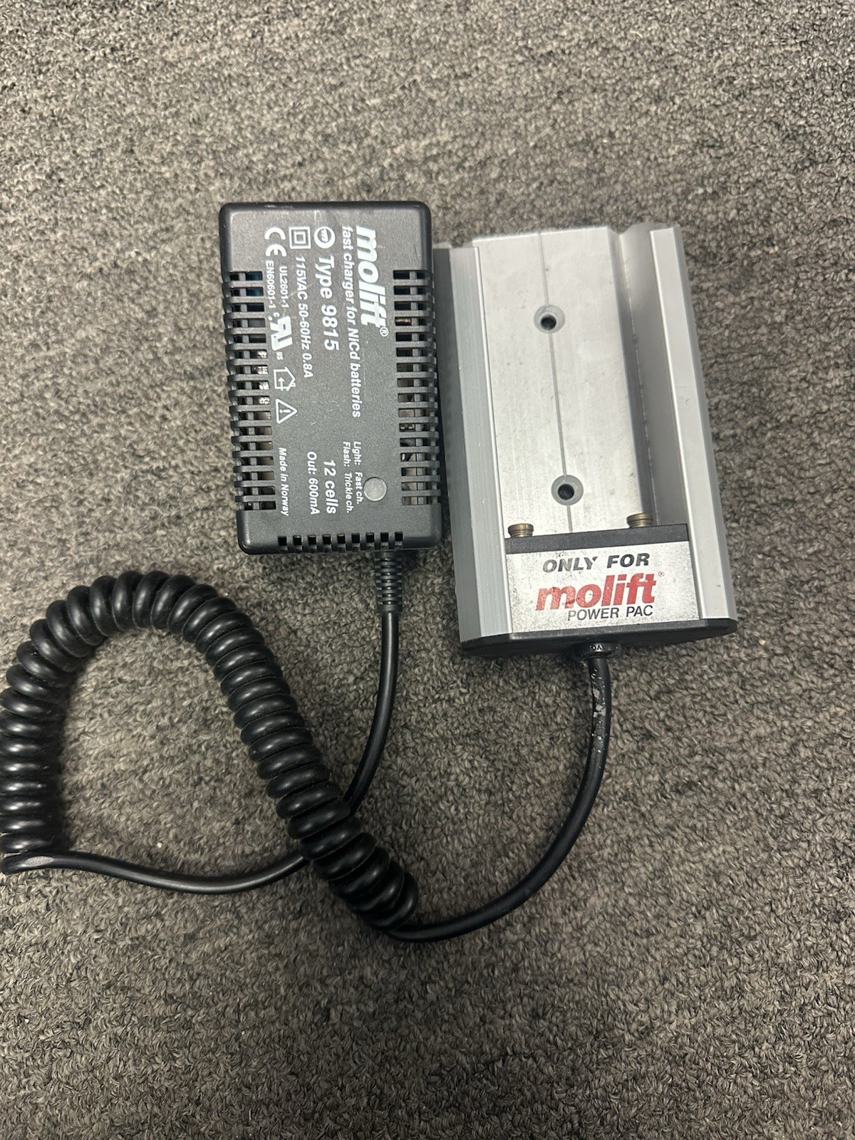 MOLIFT BATTERY CHARGER NO BATTERY INCLUDE