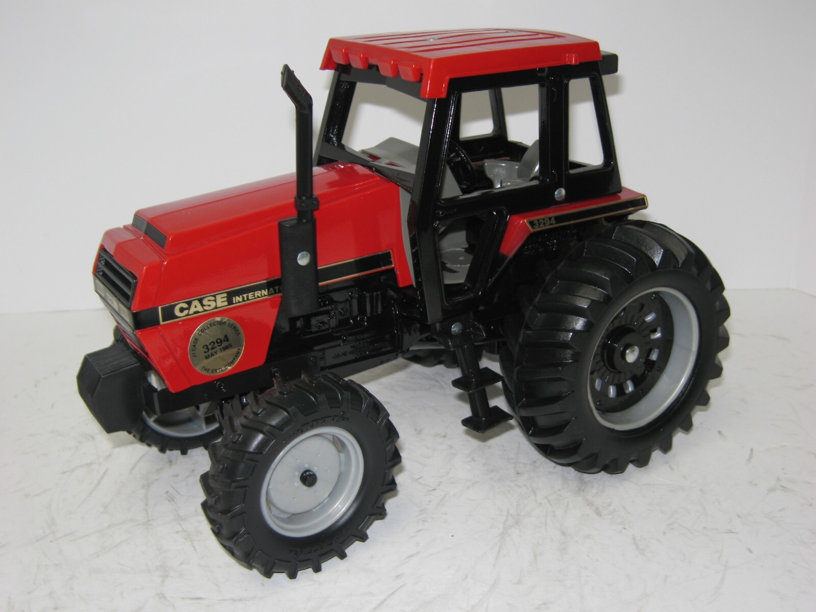 1/16 CASE I-H 3294 MFWD COLLECTOR NO BOX