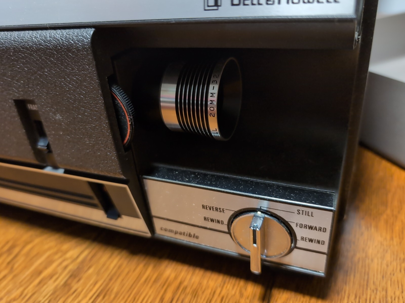 Bell & Howell 1623 Multi Motion Super 8 & 8mm Projector Untested