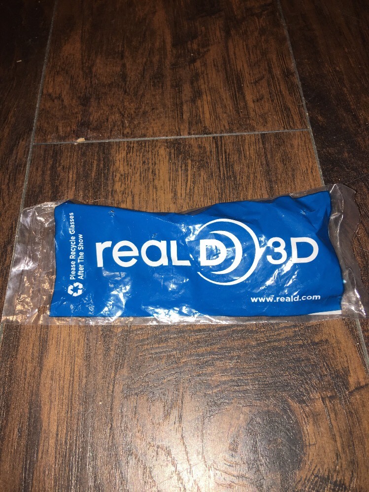 Real D 3D Passive Movie Glasses Brand New