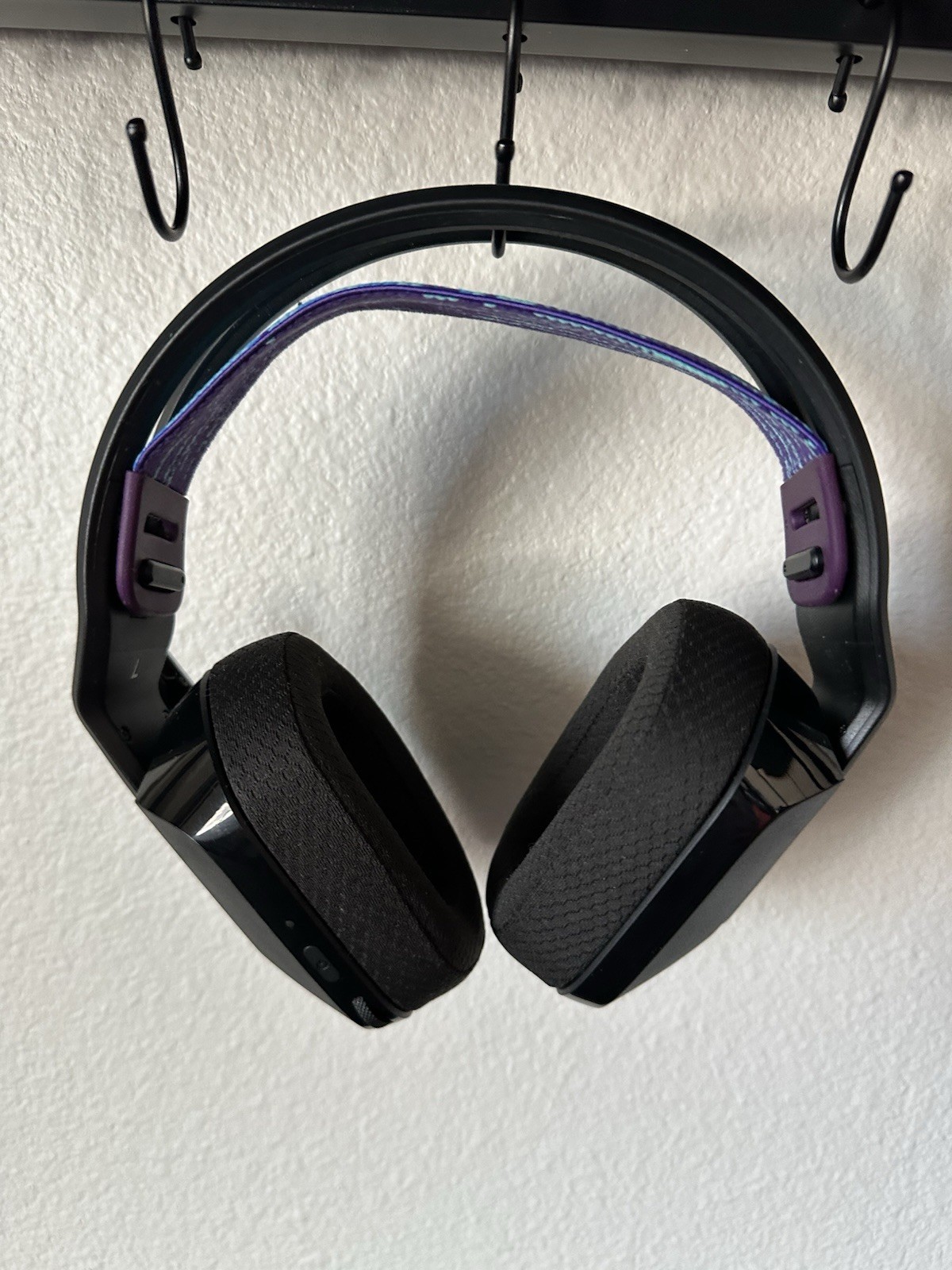Logitech G535 Lightspeed Wireless Gaming Headset only Read/r