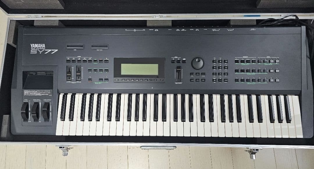 Yamaha SY 77 Synthesizer Keyboard Good GP