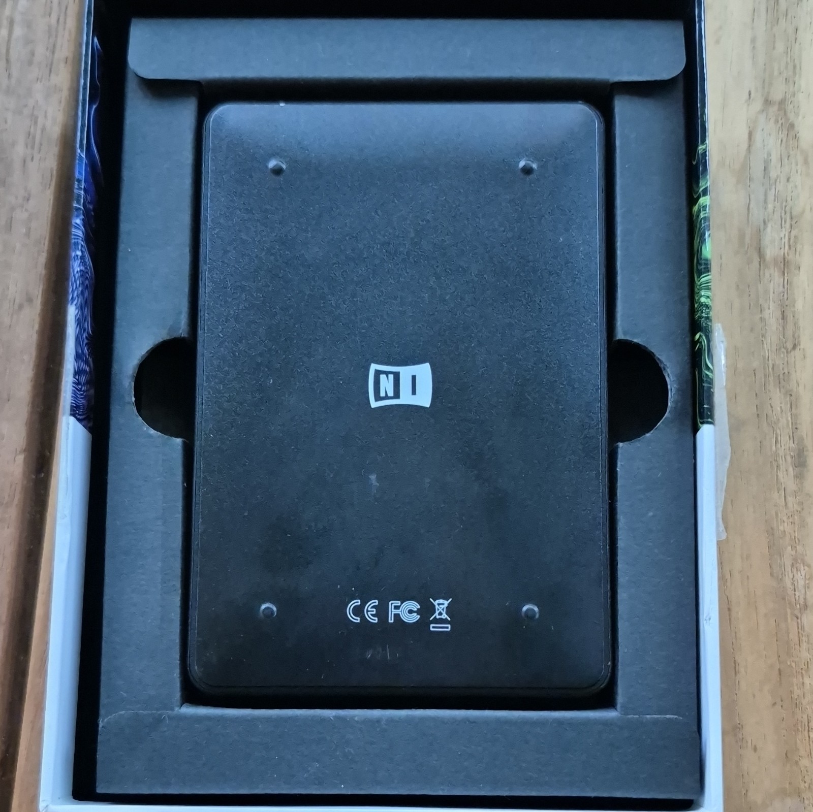 Native Instruments Komplete 12 Upgrade for Komplete Select USB Windows/Mac
